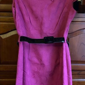 Cotton pink dress with black belt